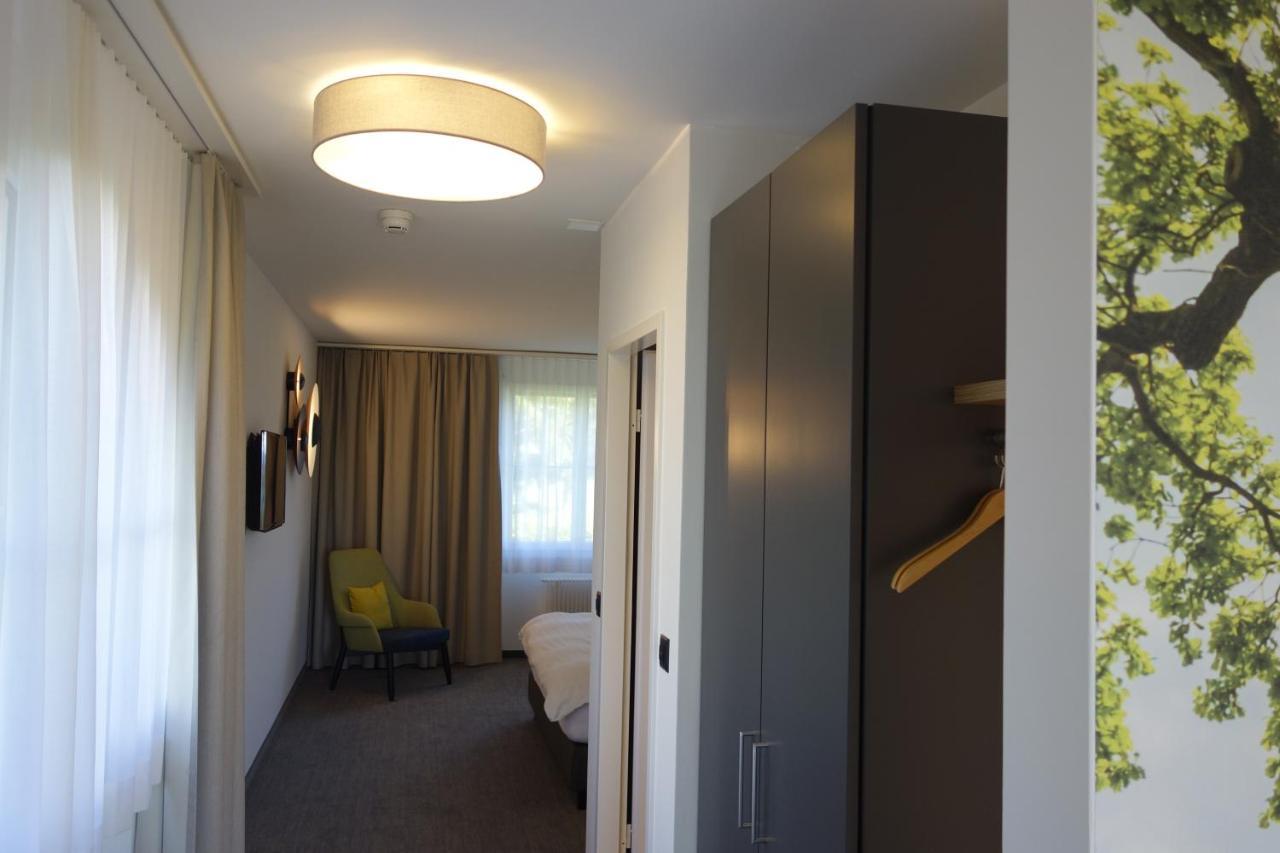 Hotel Urs und Viktor Bettlach Exterior foto